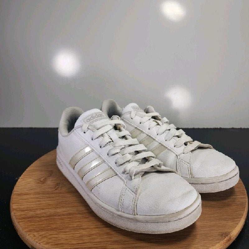 adidas Grand Court Low Sz 7.5 Womens 008920 White Gold Running Athletic Sneakers