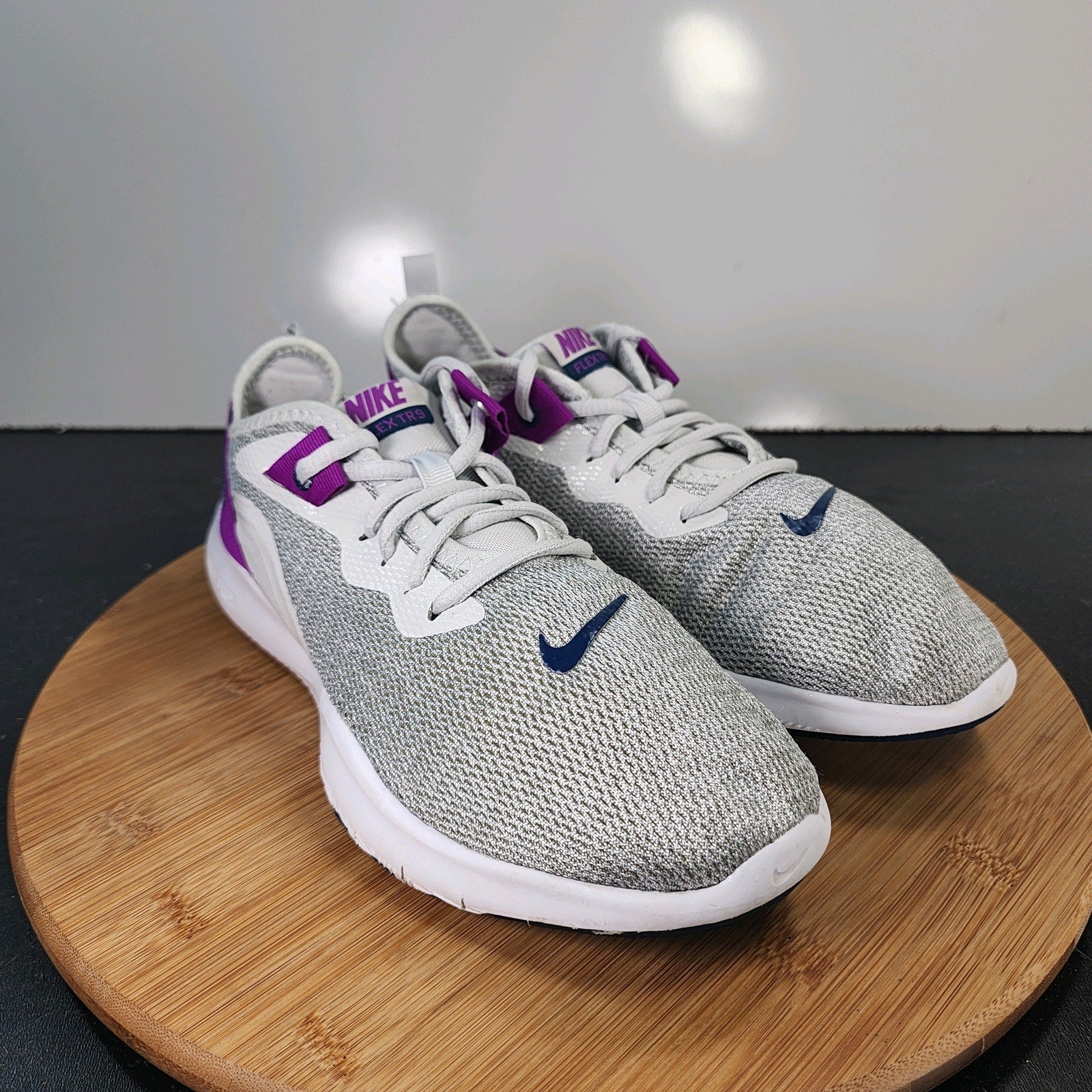 Women's Nike Flex TR 9 Sz 8 010314 Grey Purple Running Training Sneakers Shoes