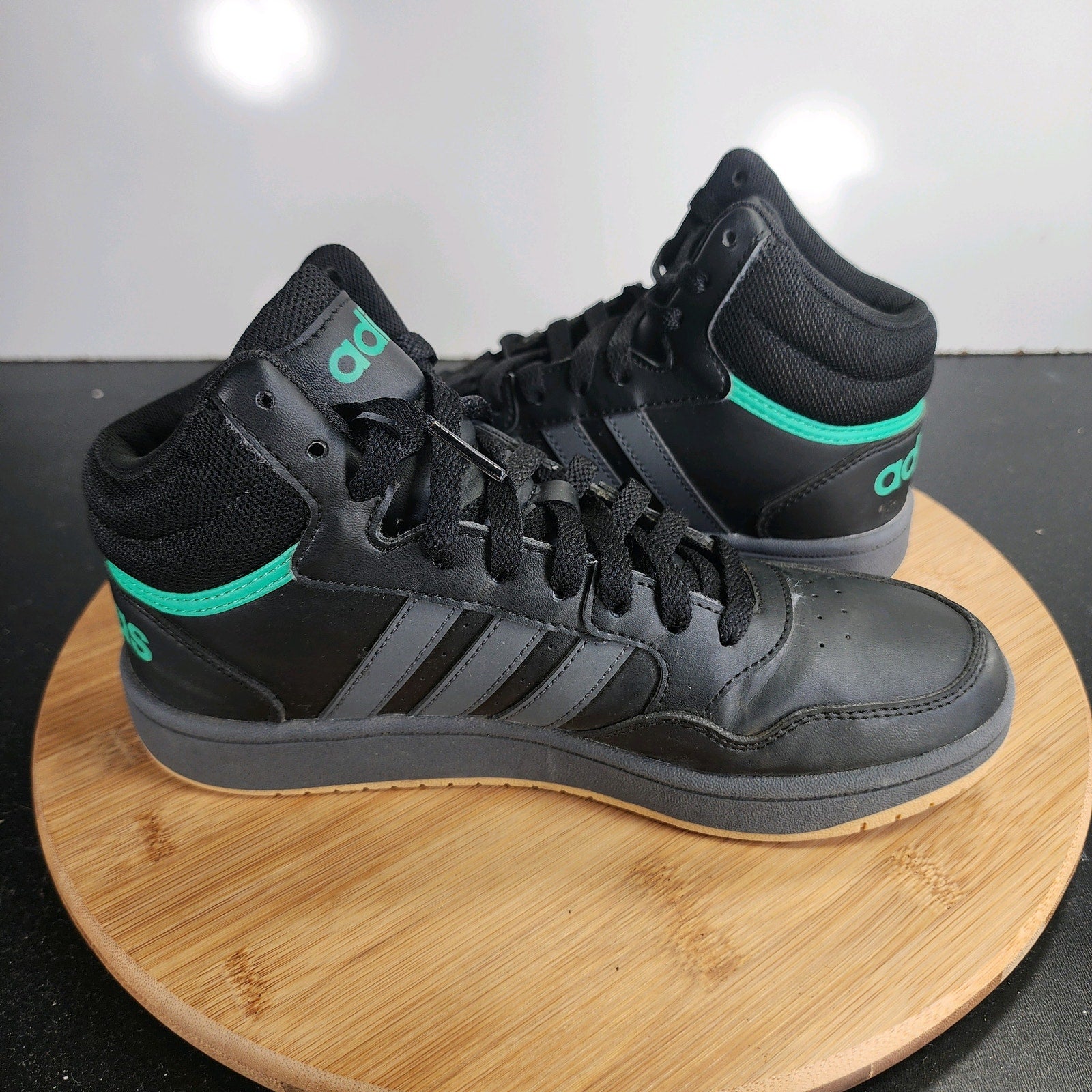 adidas Hoops 3.0 Sz 5 Youth=6.5Womens 009581 Black Leather Basketball Sneakers