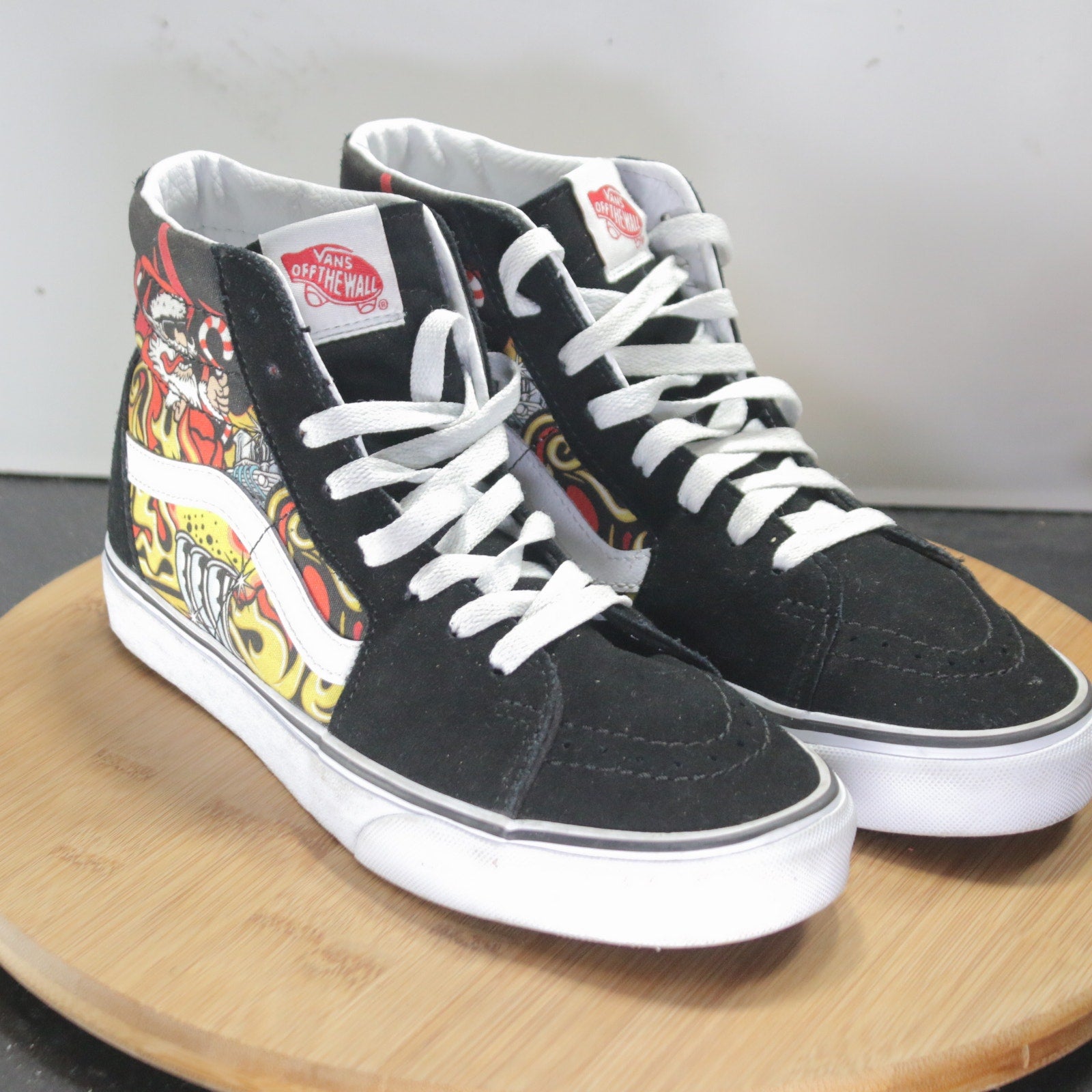 VANS Sk8-High Size 8 Womens 008606 Black Red Santa Flame Skateboarding Sneakers