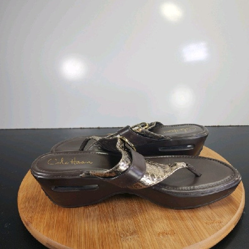 Cole Haan Air Maddy Sz 9.5 Womens 008847 Brown Patent Leather Wedge Thong Sandal