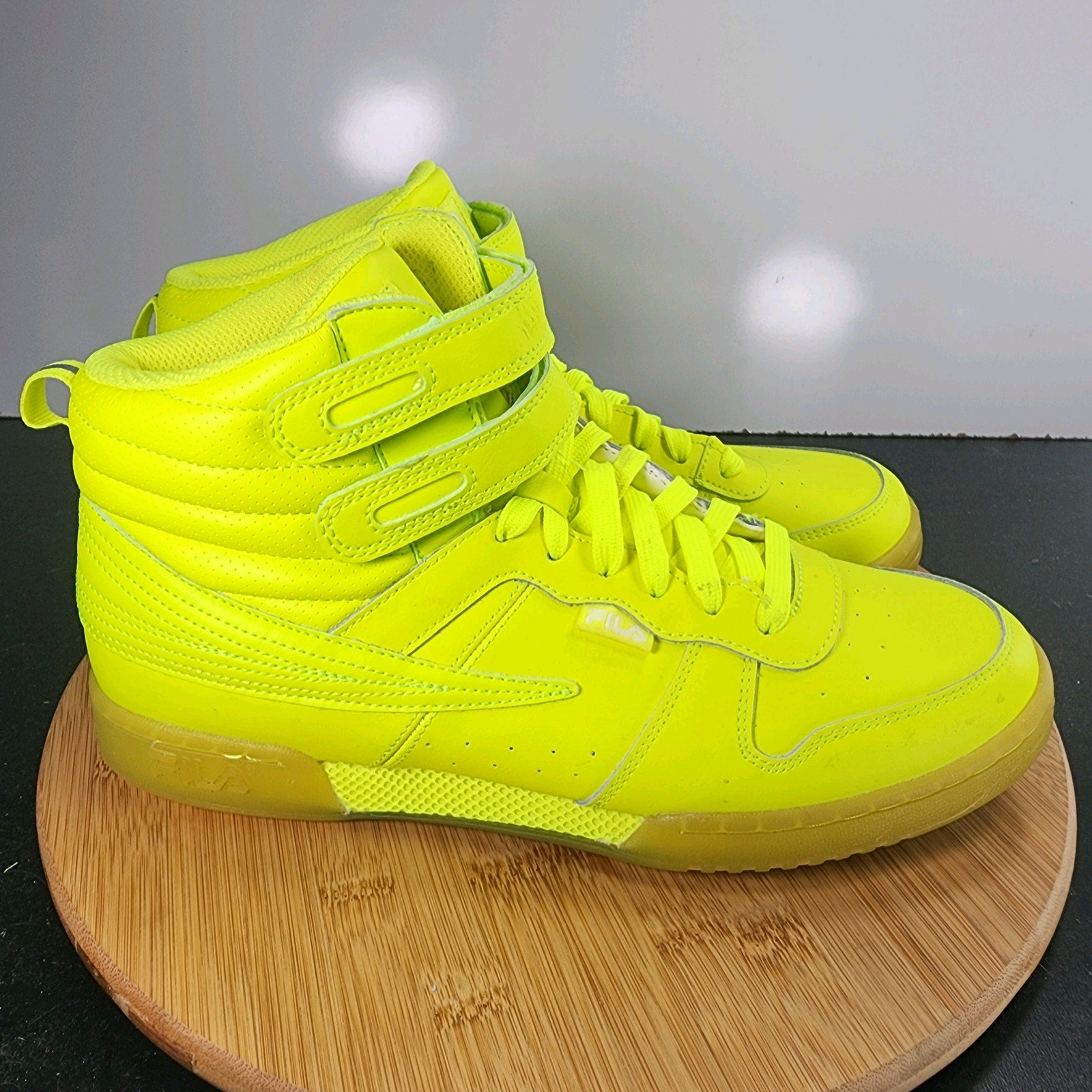 Women's Reebok Classic Mid Sz 11 010160 Neon Yellow Leather Basketball Sneakers