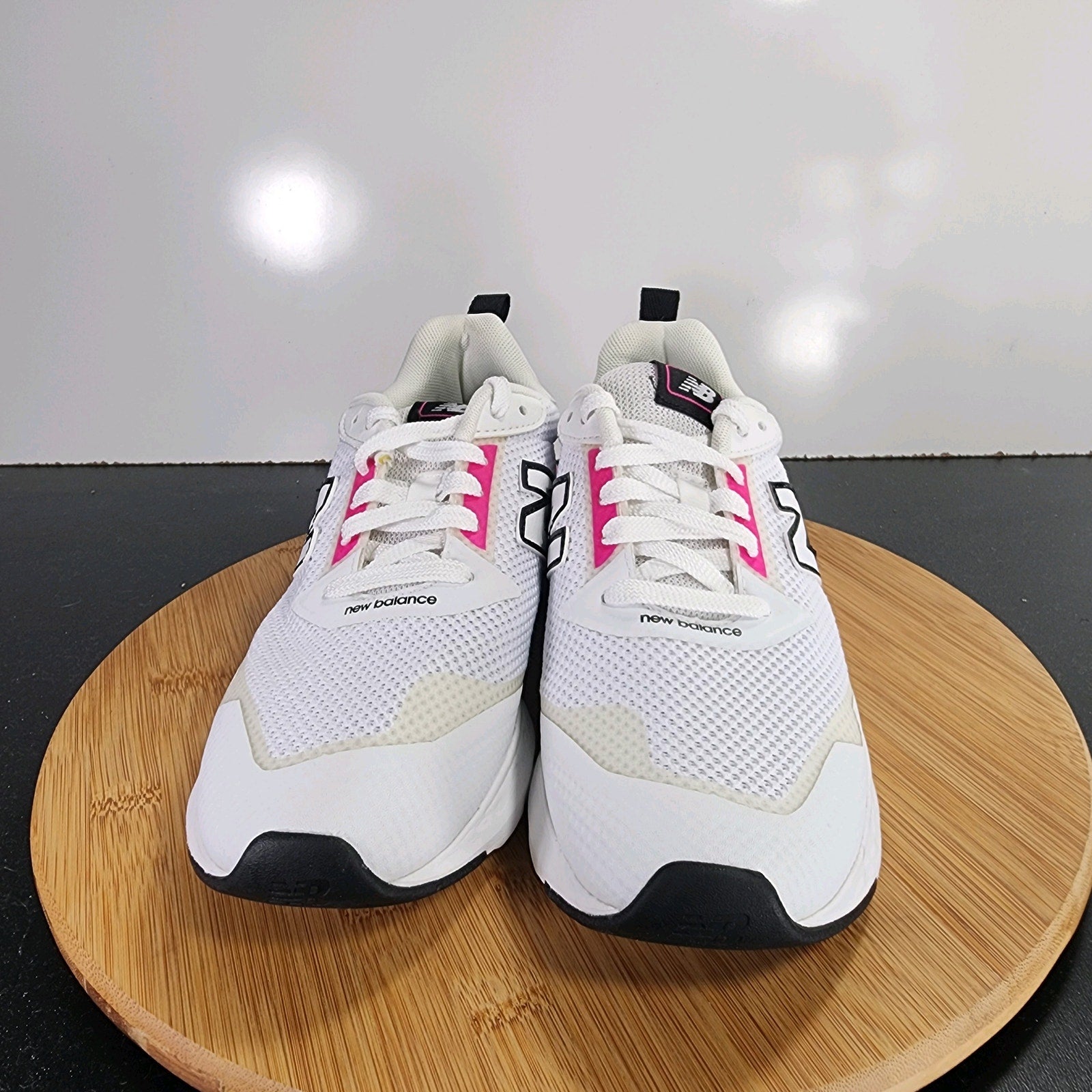 New Balance Fresh Foam 515 Sz 8 Womens 009434 White Pink Black Running Sneakers