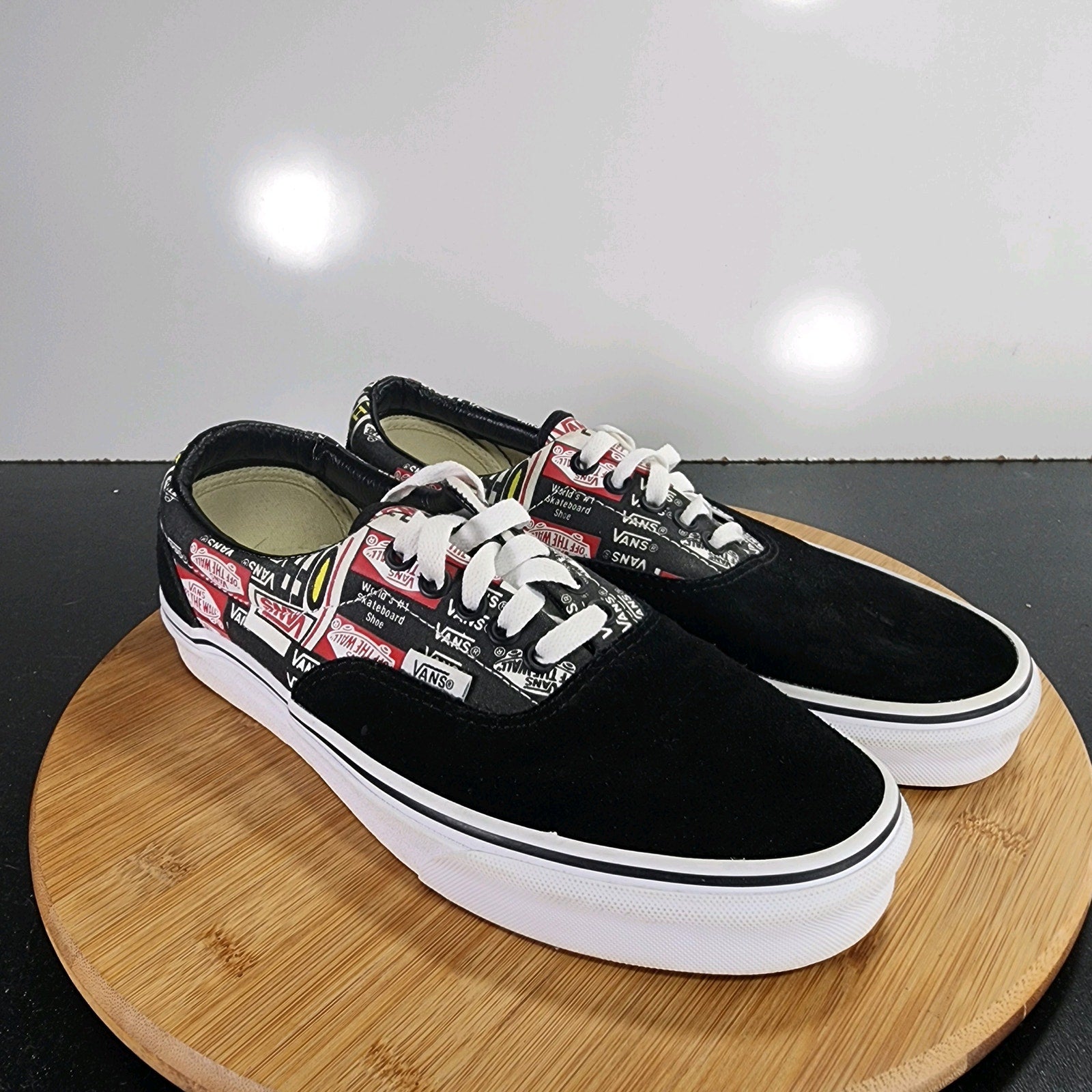 VANS Classic Low Sz 9.5 Womens 009477 Black Canvas Skateboarding Sneakers Shoes