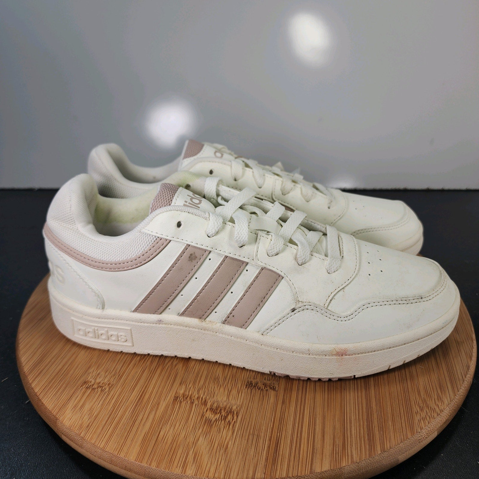 Women's adidas Hoops 3.0 Low Sz 9.5 010337 White Leather Running Casual Sneakers