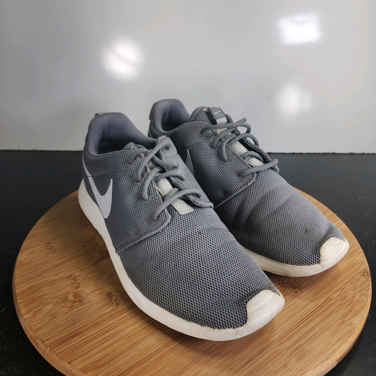 Women's Nike Roshe One Low Sz 9.5 010053 Gray Mesh Running Casual Sneakers Shoes