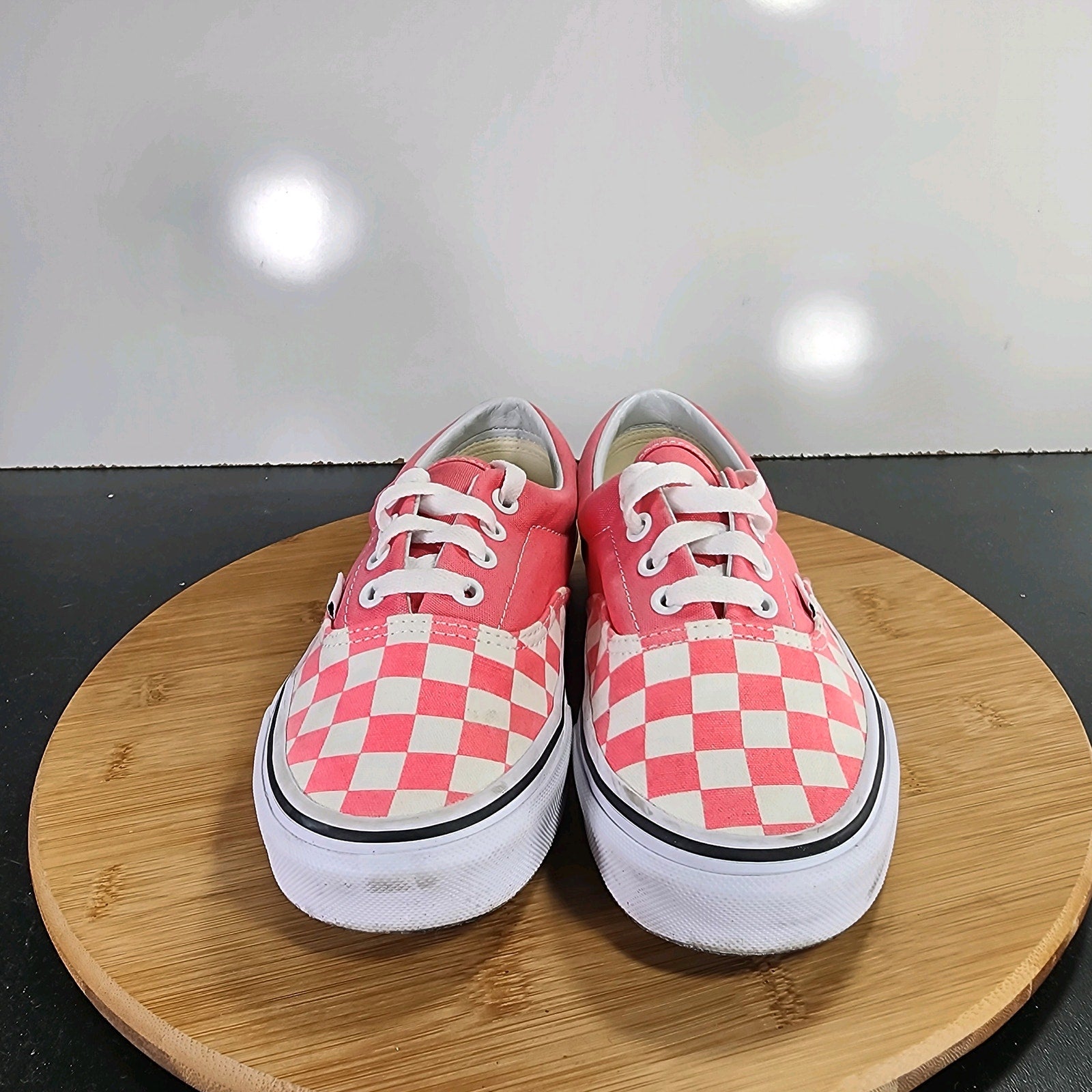 VANS Classic Sz 6 Womens 009529 Pink White Canvas Skateboarding Sneakers Shoes