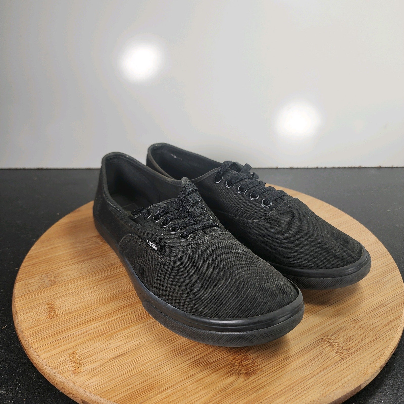 Women's Vans Authentic Sz 8.5 010186 Black Canvas Skatinig Casual Sneakers Shoes