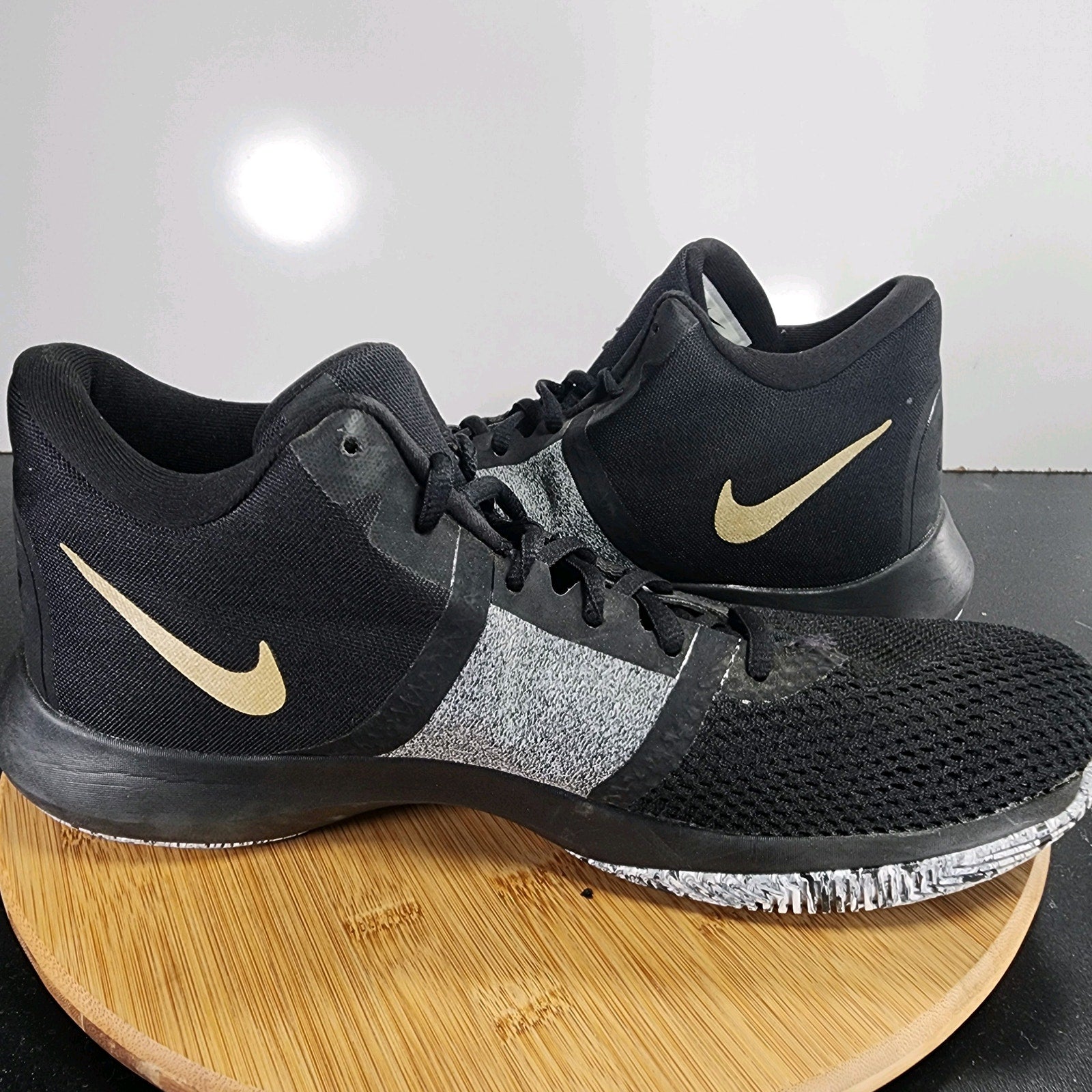 Nike Precision 2 Low Sz 11 Mens 009363 Black Metallic Gold Basketball Sneakers