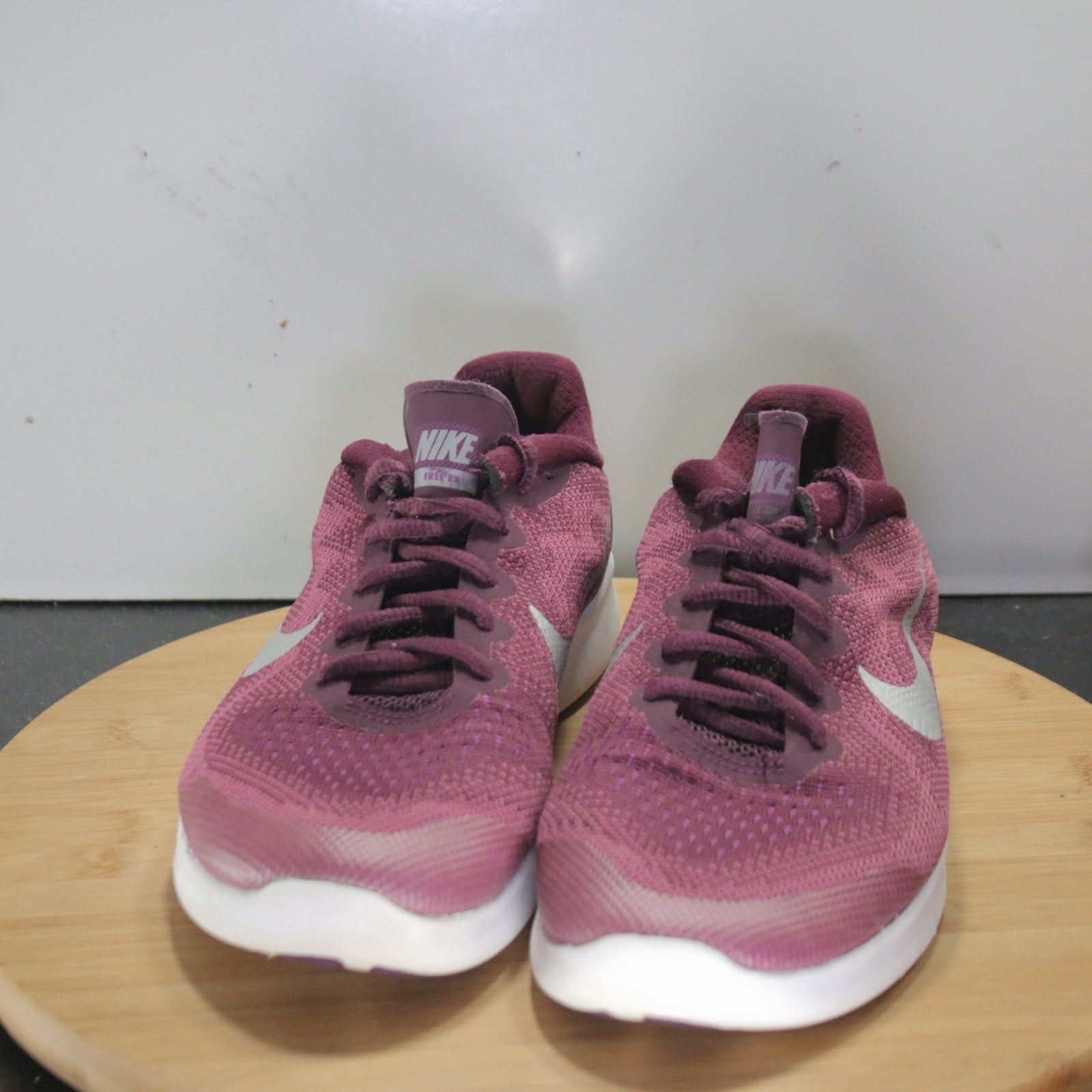 Nike Free RN Low Sz 6.5youth=8womens 008372 Purple White Running Sneakers Shoes