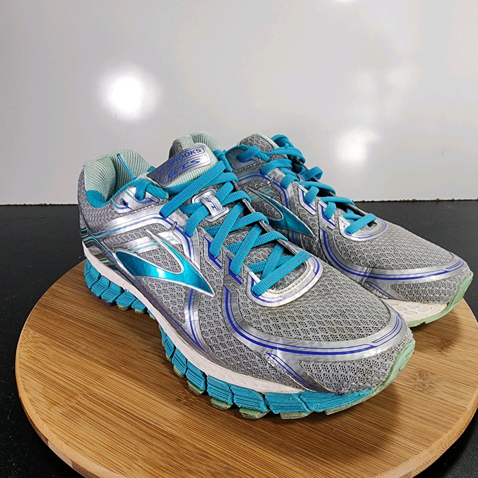 Brooks Adrenaline GTS 15 Sz 10 Womens 009443 Gray Blue Running Athletic Sneakers