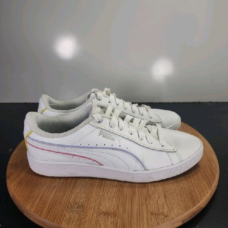 PUMA Vikky V2 Low Sz 8 Womens 009069 White Leather Running Athletic Sneakers