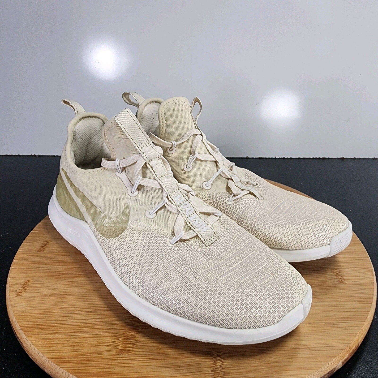 Nike Free Trainer Low Sz 10 Womens 009376 Light Cream Chanpagne Running Sneakers