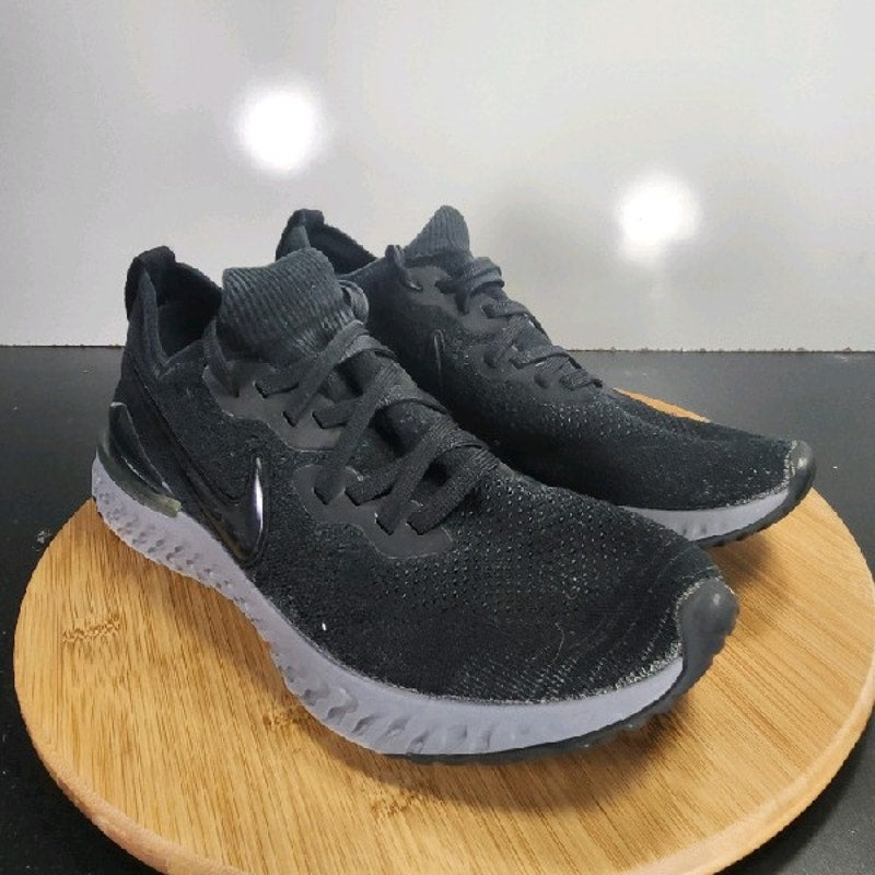 Nike Epic React Flyknit 2 Low Sz 11Womens 009076 Black Running Trainers Sneakers