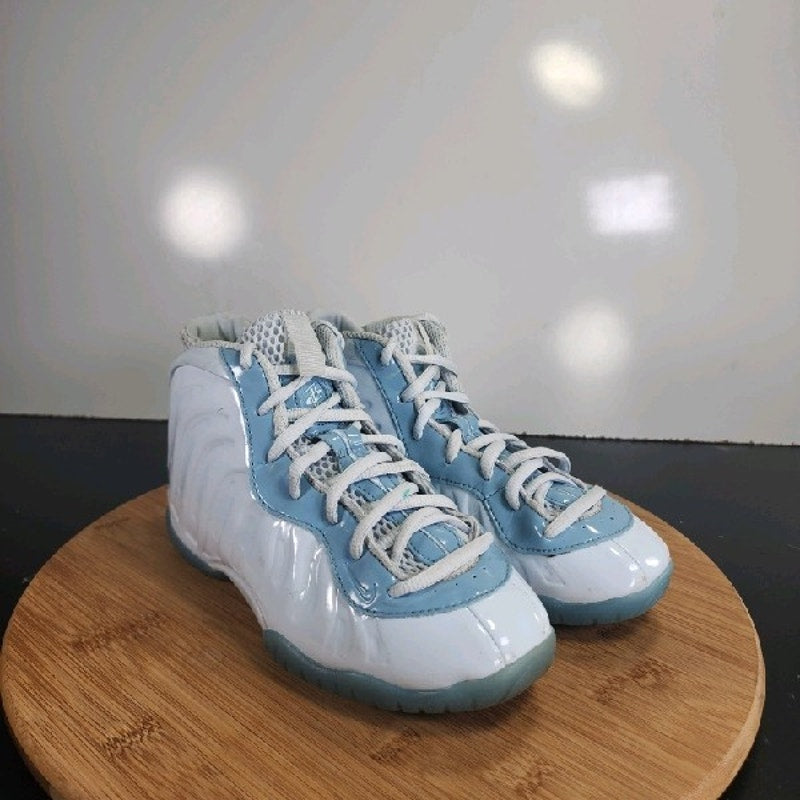 Nike Little Posite One Sz 2 Big Kids 008956 Light Blue White Basketball Sneakers