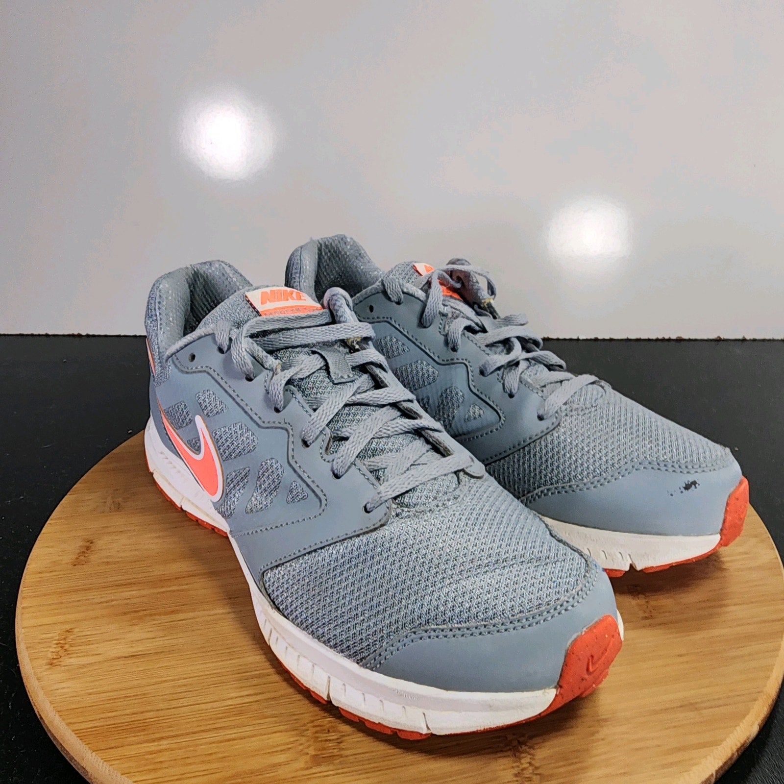 Nike Downshifter Low Sz 9.5 Womens 009337 Gray Orange Running Trainers Sneakers