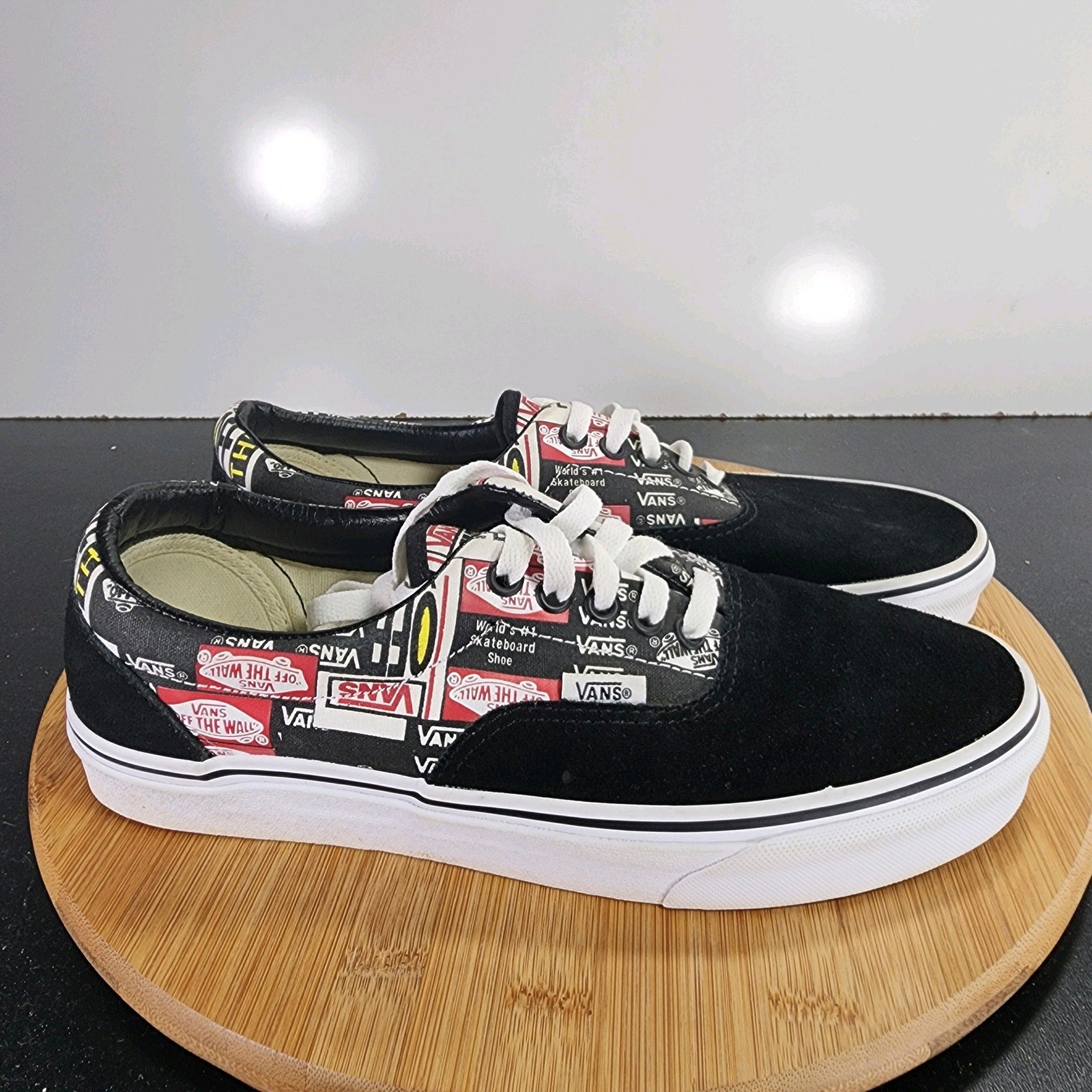 VANS Classic Low Sz 9.5 Womens 009477 Black Canvas Skateboarding Sneakers Shoes