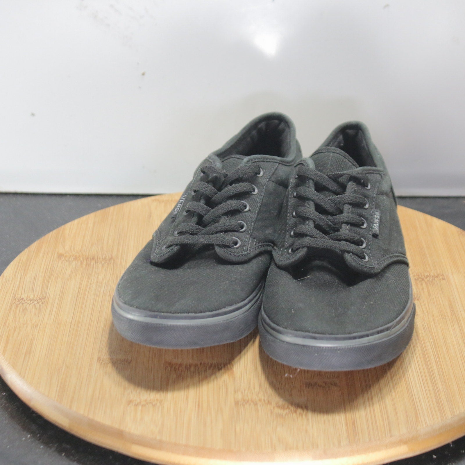 VANS Classic Low Sz 7.5 Womens 008717 Triple Black Skateboarding Sneakers Shoes