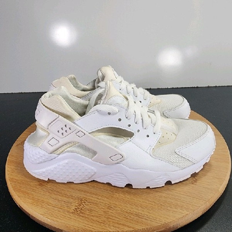 Nike Air Huarache Run Sz 6 Youth=7.5Womens 009266 White Gold Athletic Sneakers