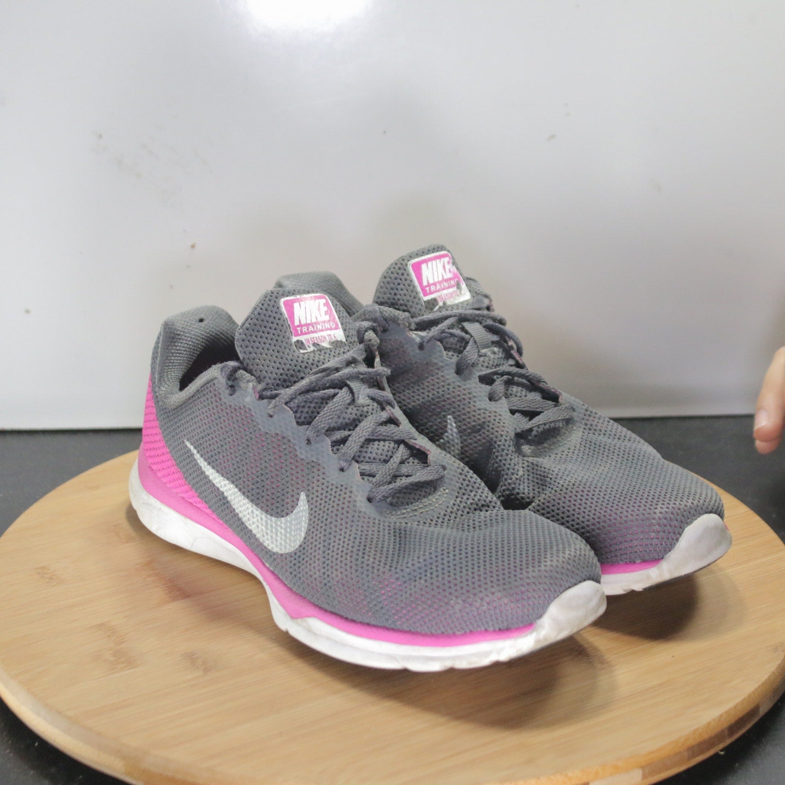 Nike In-Season TR 6 Low Size 6.5 Womens 008245 Gray Pink Cross Training Sneakers