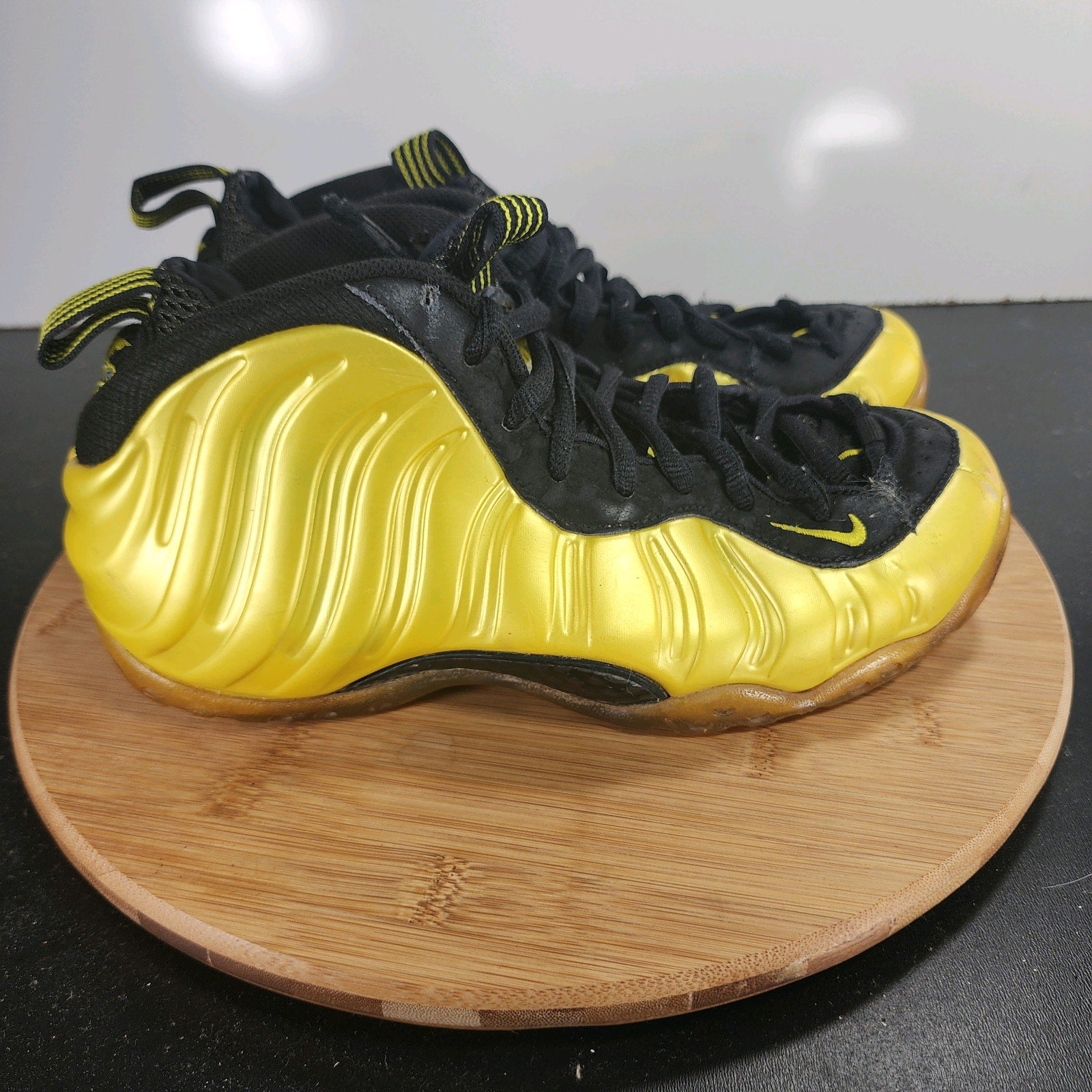 Sz 6.5 Youth Fit 7.5 Womens Nike Air Foamposite 009813 Gold Basketball Sneakers