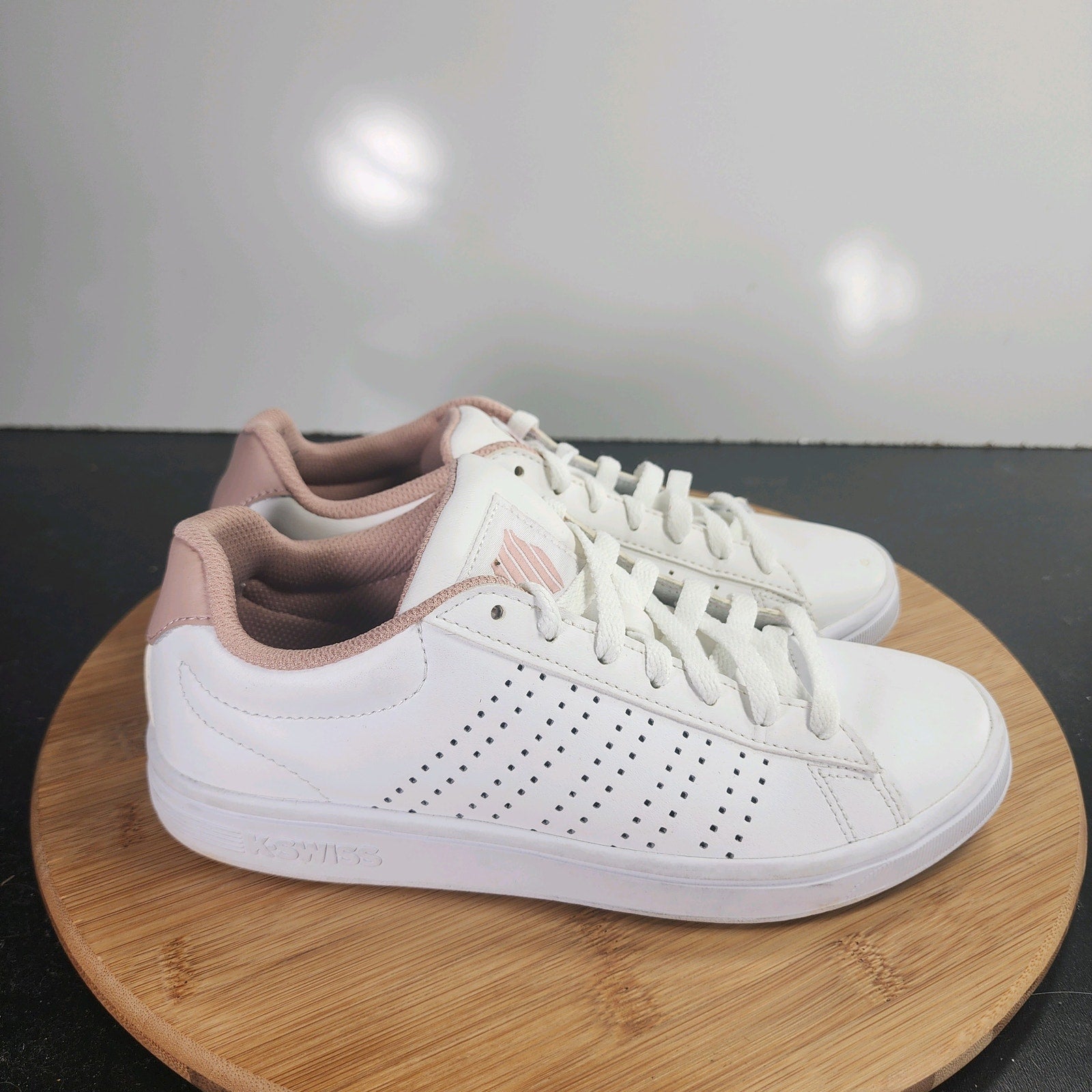 Women's K-Swiss Court Low Sz 6 010026 White Leather Casual Tennis Sneakers Shoes