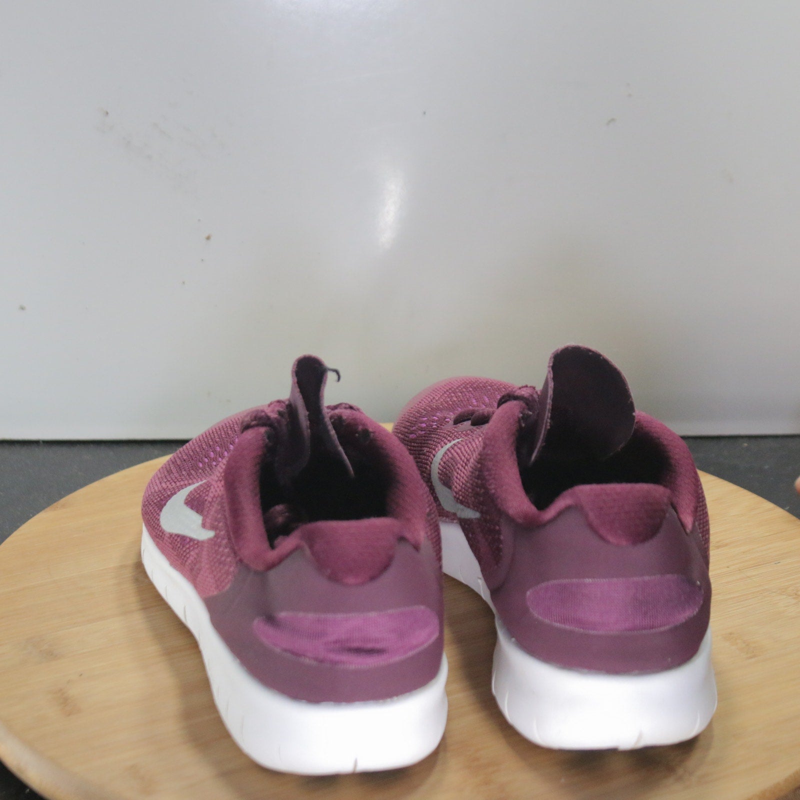 Nike Free RN Low Sz 6.5youth=8womens 008372 Purple White Running Sneakers Shoes