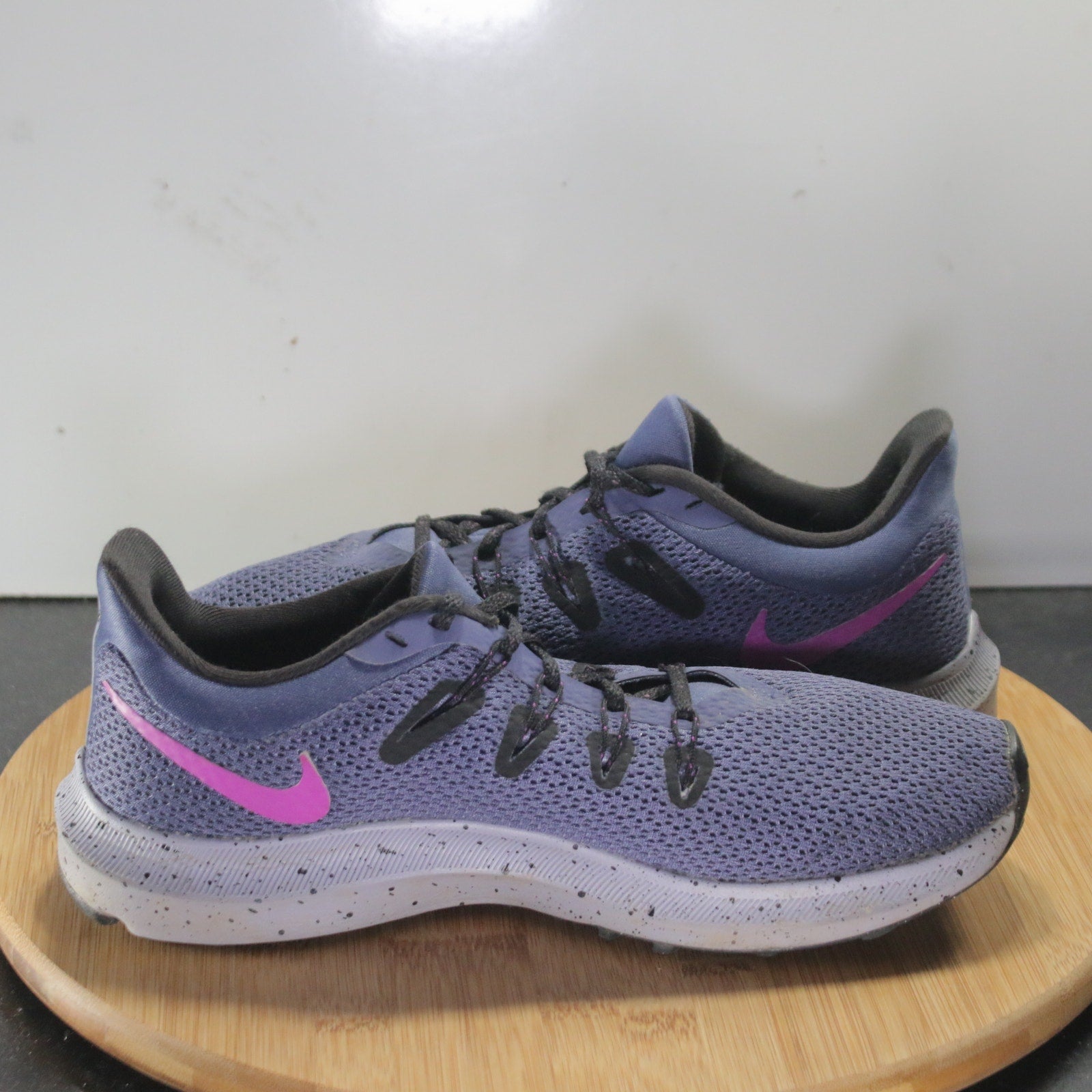 Nike Quest 2 SE Low Size 8 Womens 008472 Purple Pink Running Sneakers