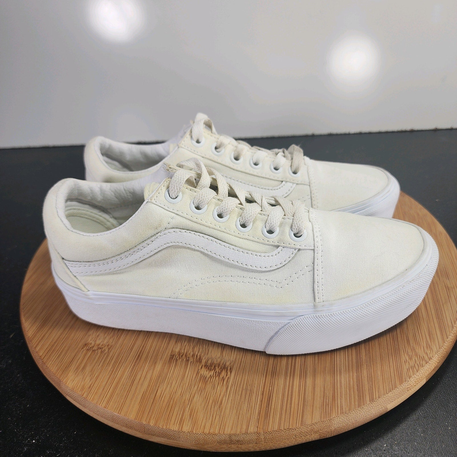 Vans Old Skool Low Sz 7 Womens 009687 White Canvas Skating Casual Sneakers Shoes