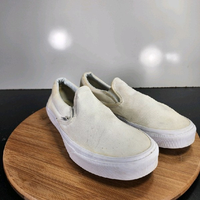 VANS Classic Slip On Low Sz 9.5Womens 009178 White Canvas Skateboarding Sneakers