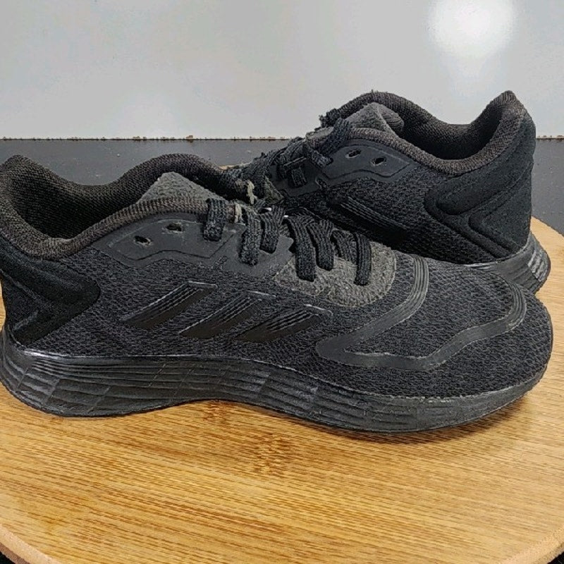 adidas Duramo 10 Low Sz 2 Big Kids 009156 Triple Black Running Athletic Sneakers