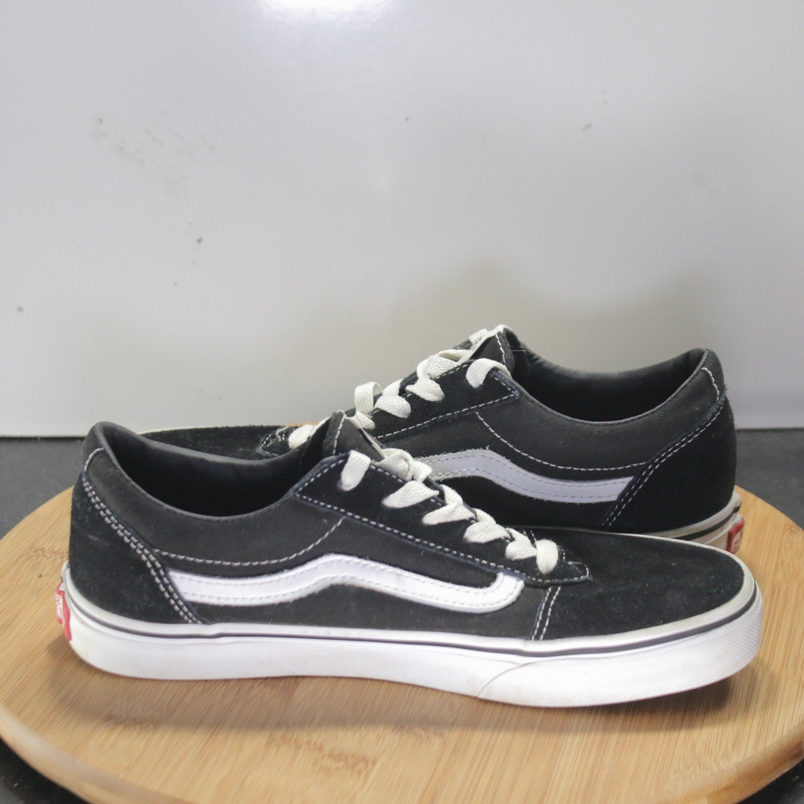 VANS Old Skool Low Sz 6youth=7.5womens 008578 Black White Skateboarding Sneakers