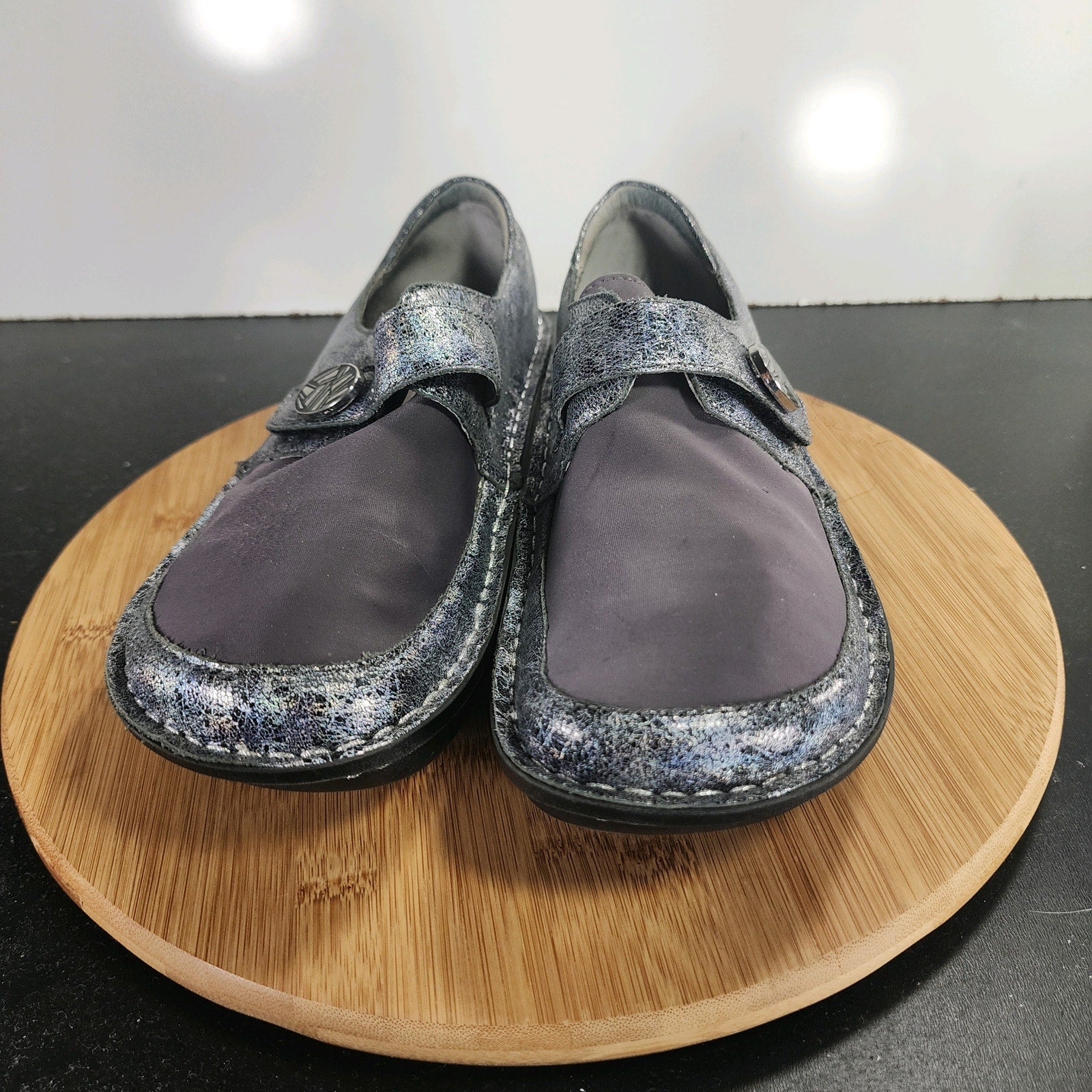 Alegria Dena Slip-On Sz 9Womens 009757 Gray Leather Metallic Clogs Nursing Shoes