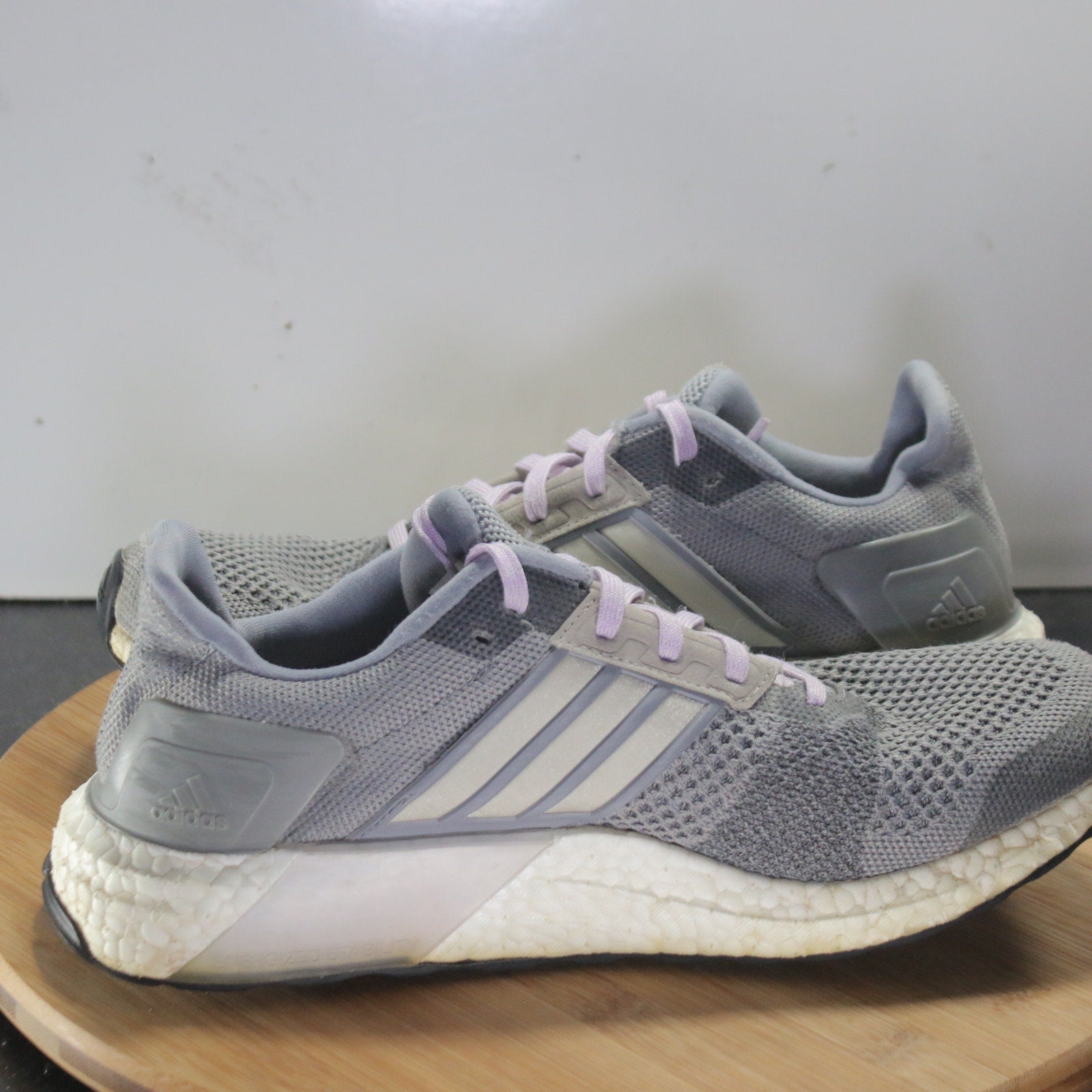 adidas UltraBoost Low Sz 8.5 Womens 008516 Gray White Running Athletic Sneakers