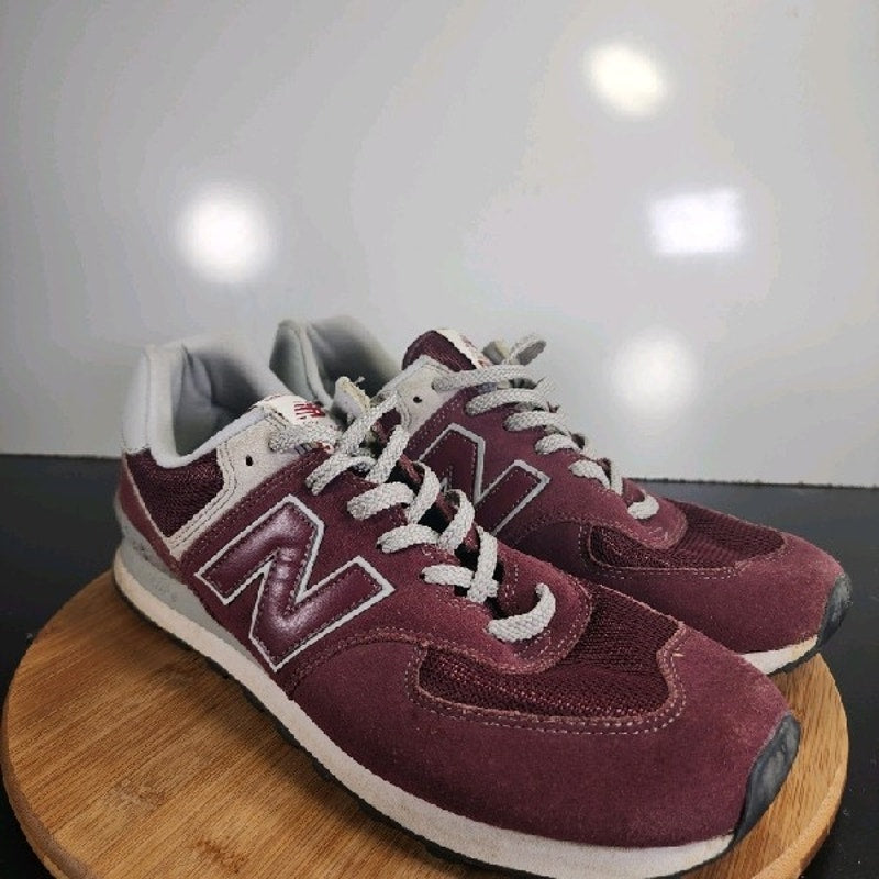 New Balance 574 Low Sz 13 Mens 008976 Burgundy White Running Athletic Sneakers