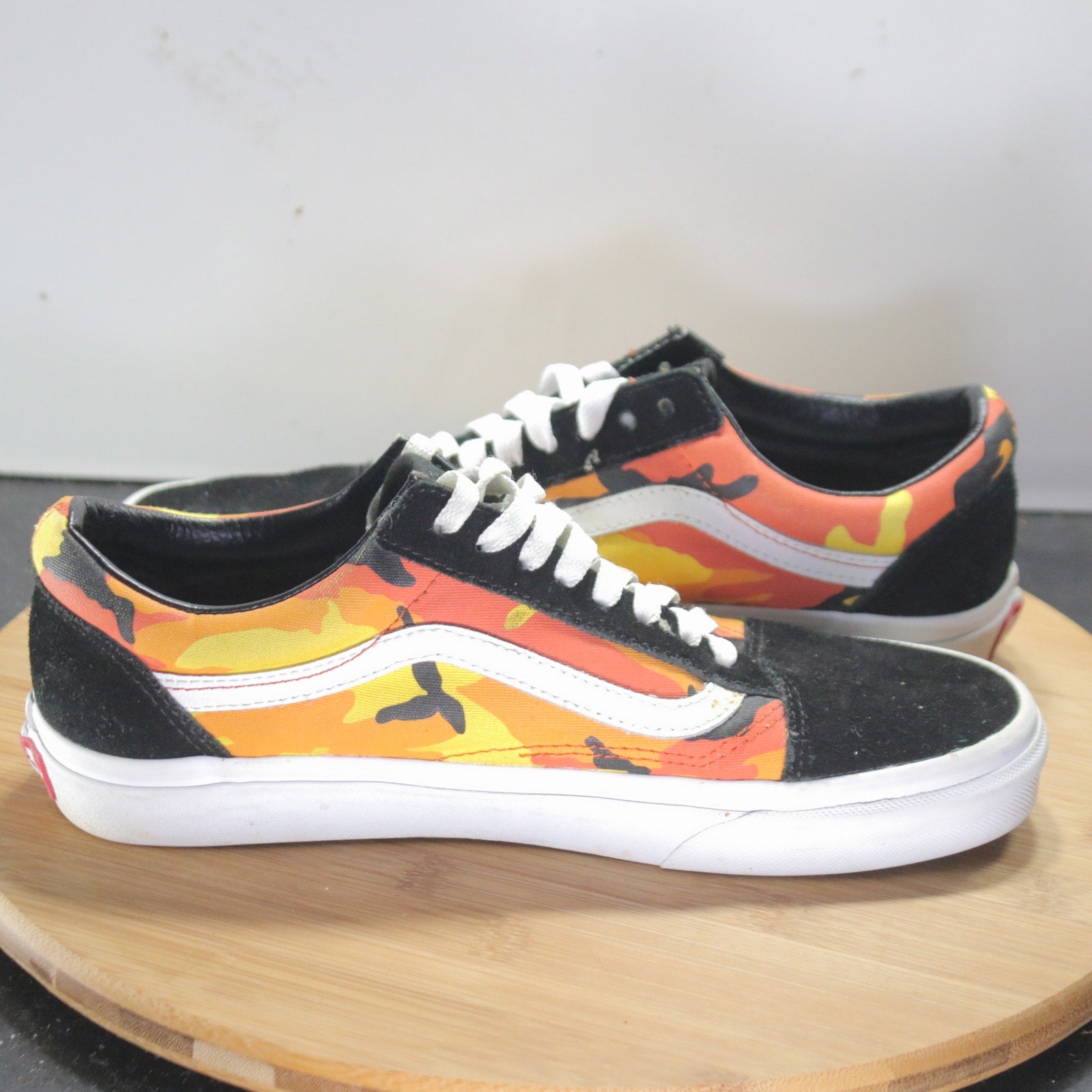 VANS Old Skool Low Sz 8.5Womens 008638 Orange Black White Skateboarding Sneakers