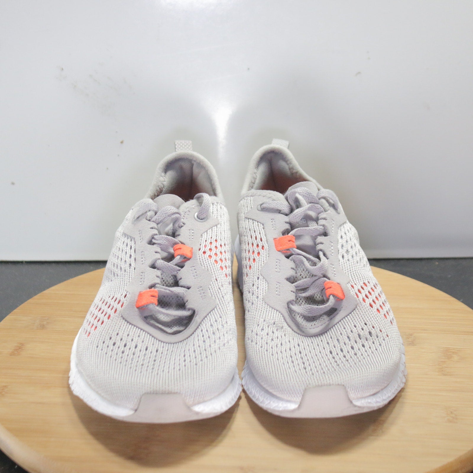 Reebok Flexagon Low Size 8.5 Womens 008399 Gray Orange Running Athletic Sneakers