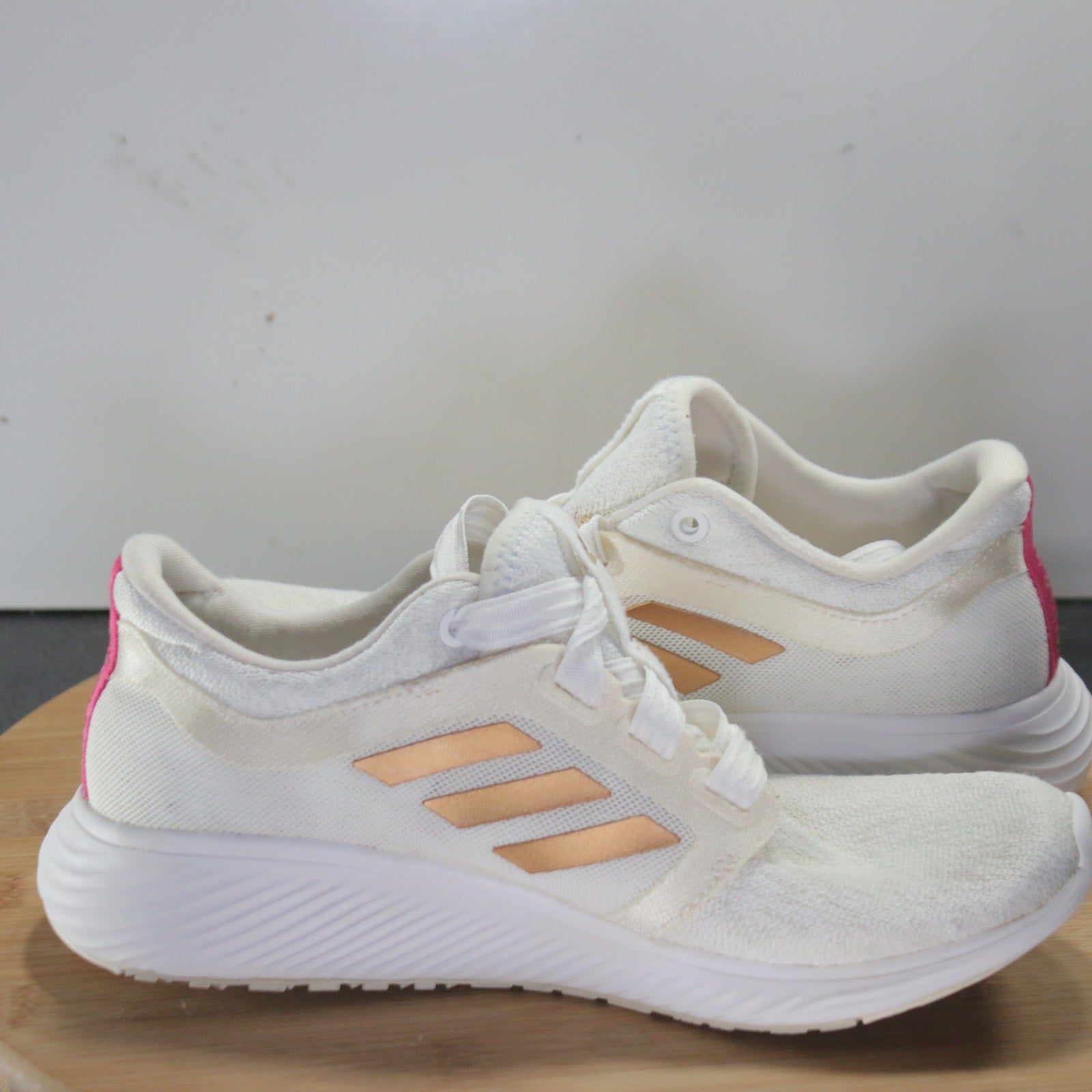 adidas Edge Lux 3 Low Sz 6 Womens 0085837 White Copper Metallic Running Sneakers