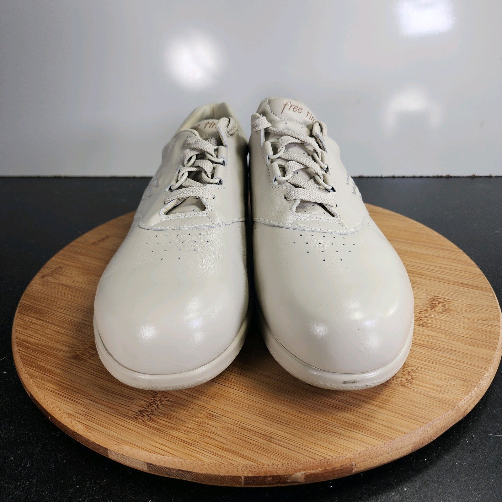 Womens SAS Free Time Sz 11 009914 Cream Leather Tripad Comfort Casual Sneakers