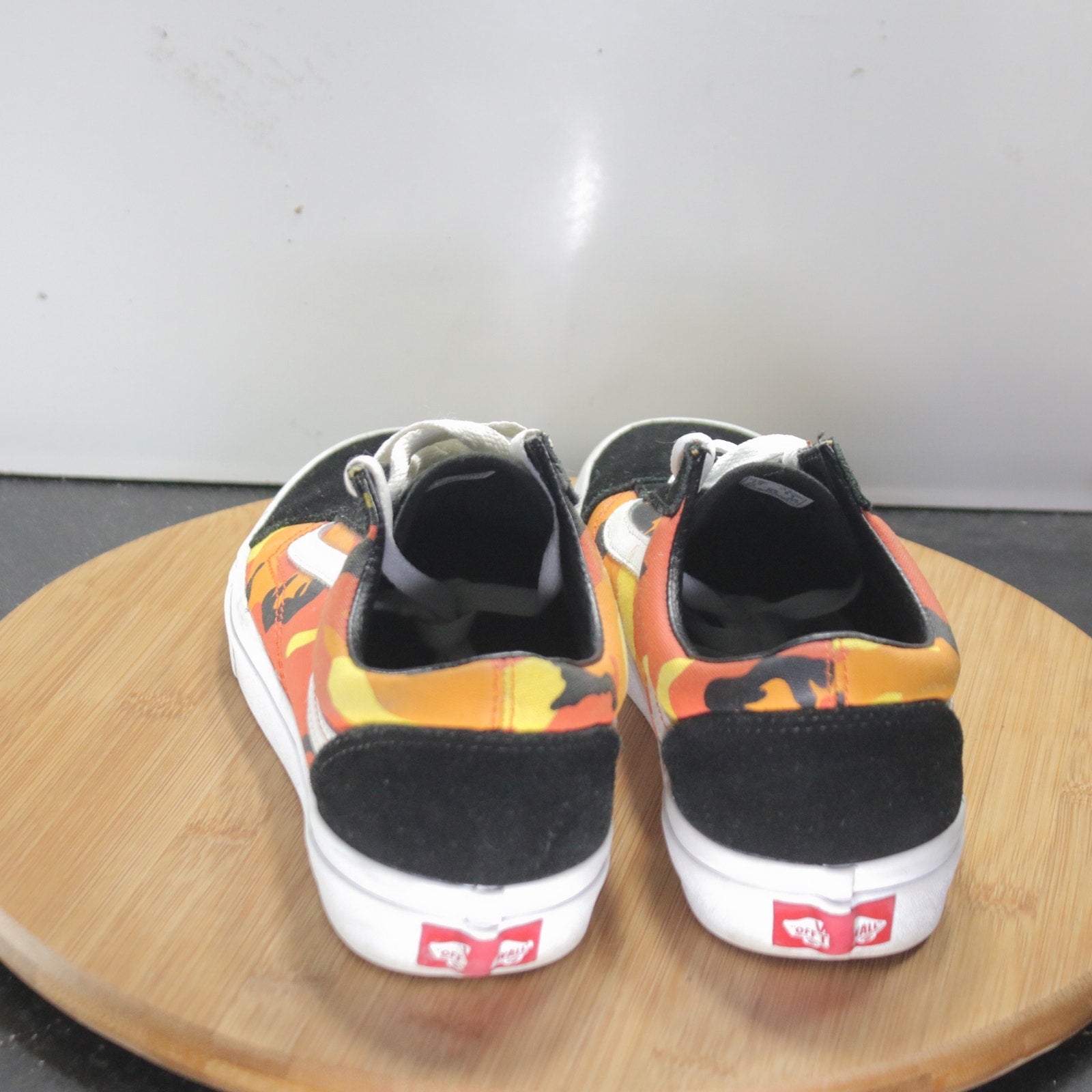 VANS Old Skool Low Sz 8.5Womens 008638 Orange Black White Skateboarding Sneakers