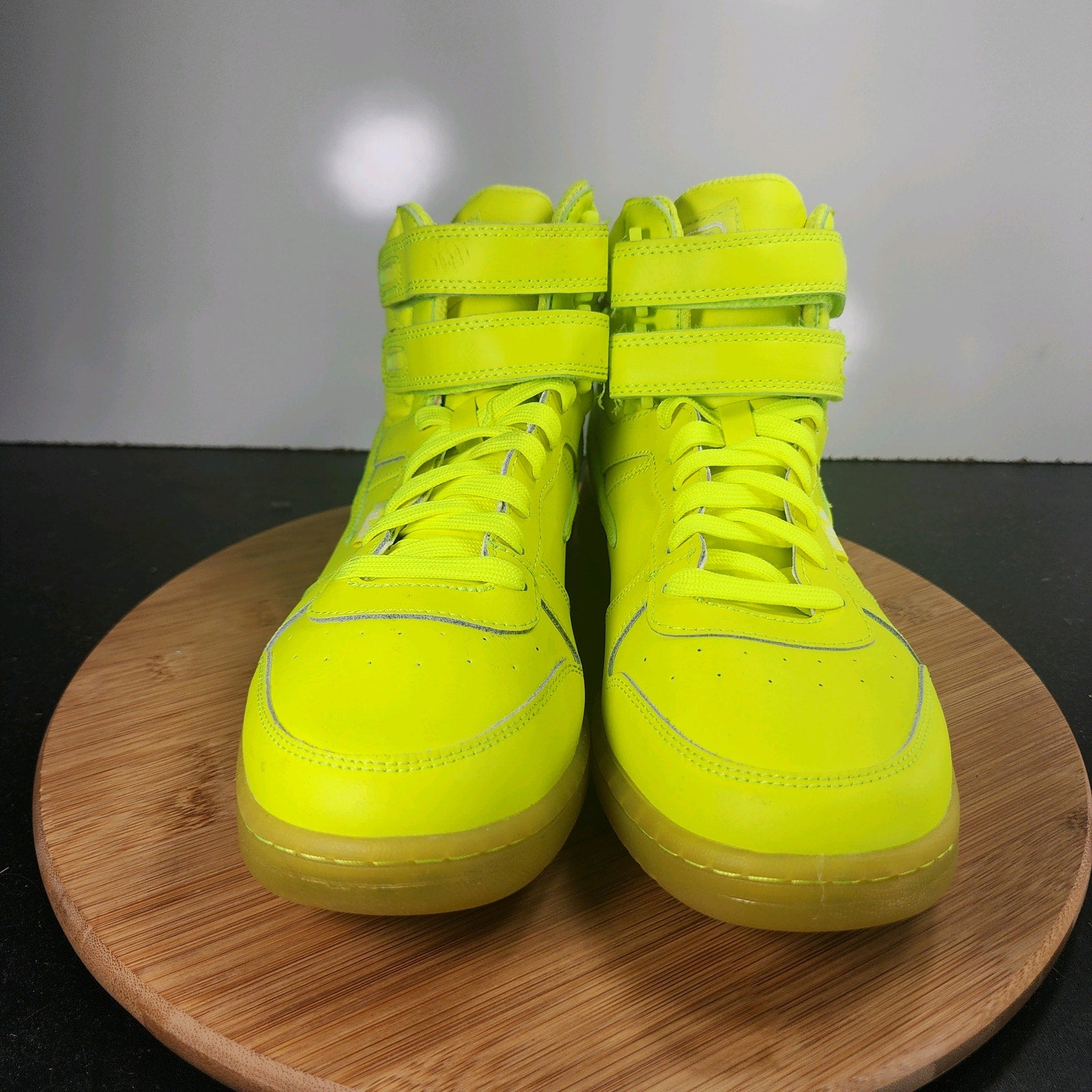 Women's Reebok Classic Mid Sz 11 010160 Neon Yellow Leather Basketball Sneakers