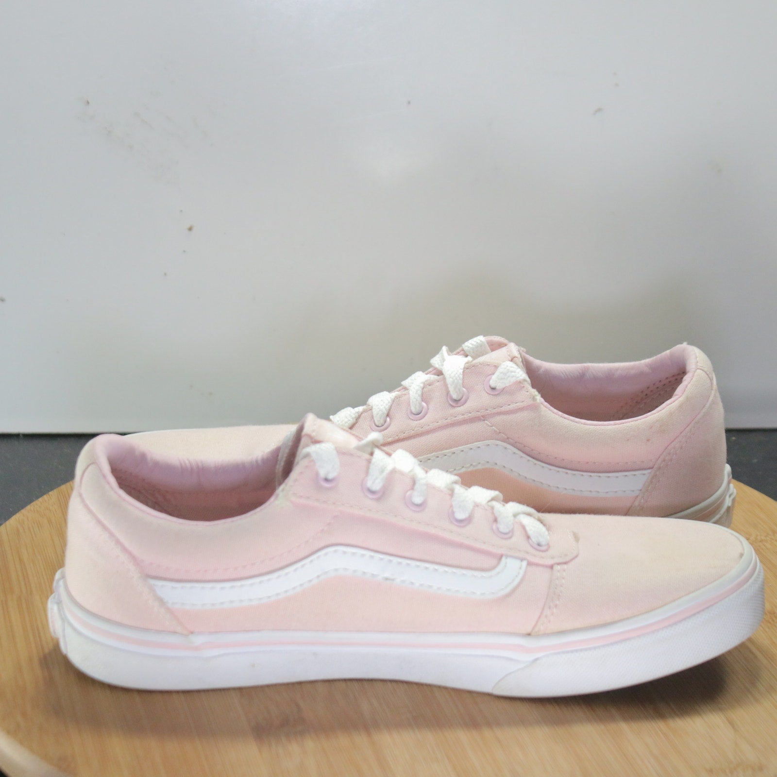 VANS Old Skool Low Sz 5youth=6.5womens 008371 Rose Pink White Skating  Sneakers