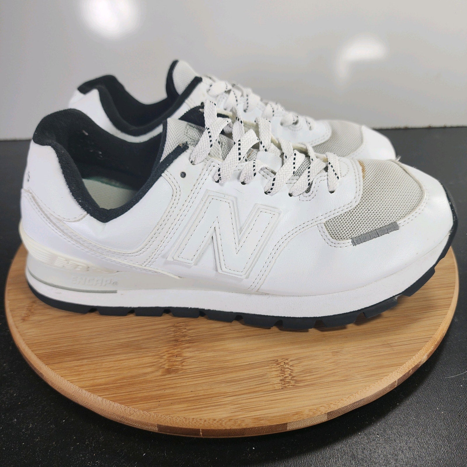 Mens New Balance 574 Sz 9 009802 White Leather Running Training Sneakers Shoes