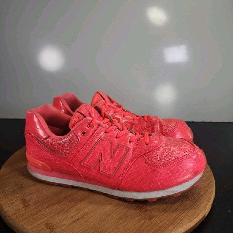 New Balance 574 Low Sz 7 Youth=8.5Womens 008985 Red Running Athletic Sneakers