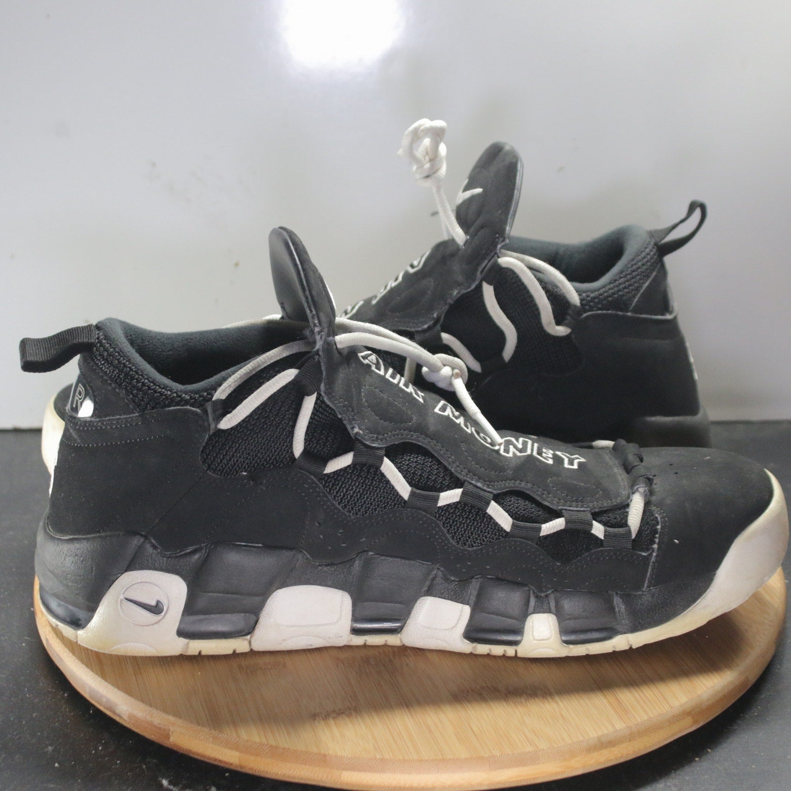 Nike Air More Money Low Sz 13 Mens 008489 Black White Basketball Sneakers Shoes