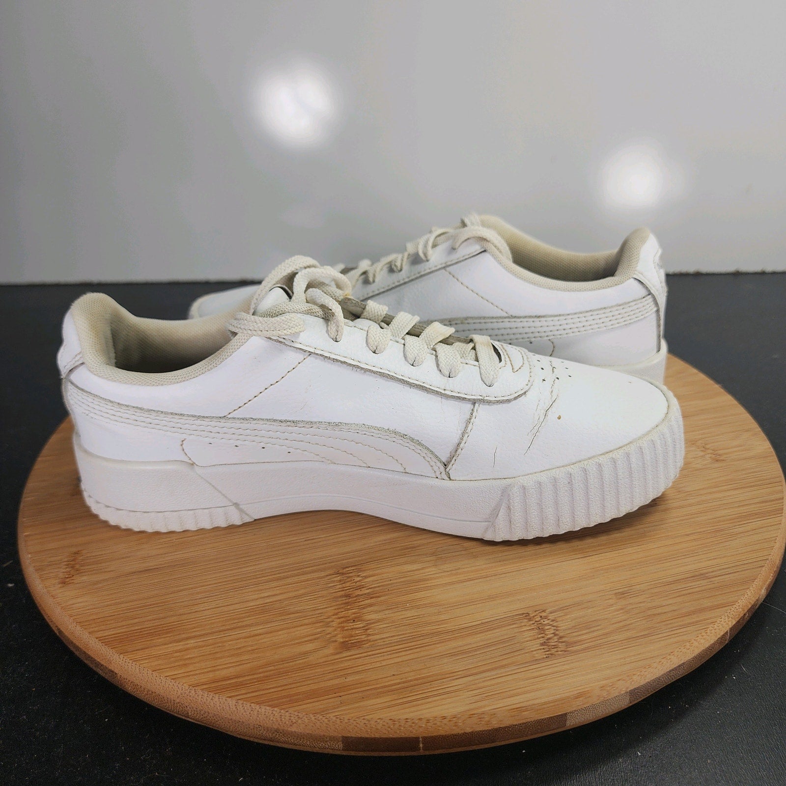 Womens PUMA Carina Sz 6.5 009860 White Leather Casual Lifestyle Sneakers Shoes