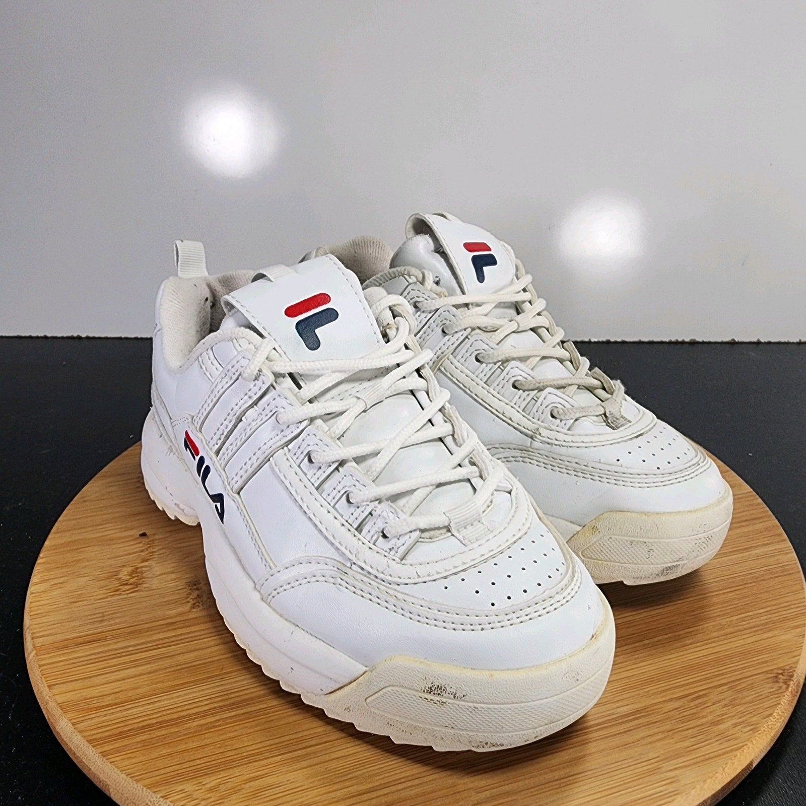 FILA Disruptor II Low Sz 7 Womens 009348 White Leather Athletic Sneakers Shoes