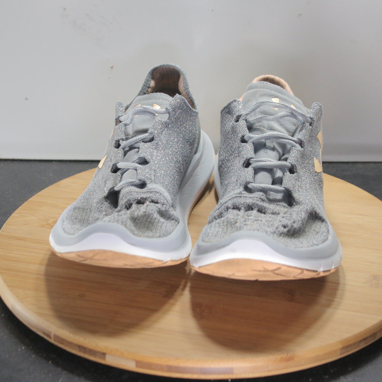 Under Armour Speedform Low Sz 11 Womens 008788 Gray Running Sneakers Shoes